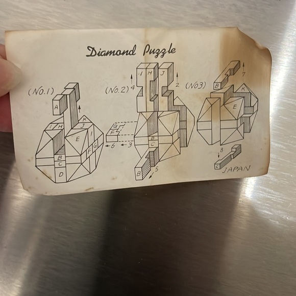 Vintage Japanese diamond wooden puzzle - Picture 3 of 3